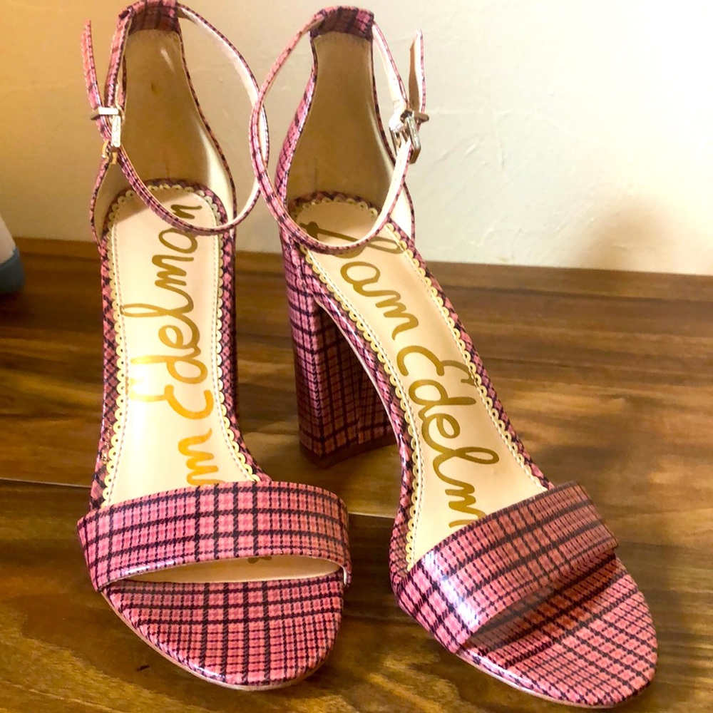 Sam Edelman pink plaid strappy sandals. Size 7